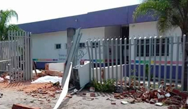 Denuncian servicio deficiente en el Centro de Salud de Miacatlán