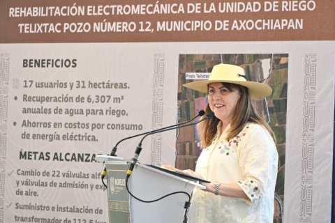 Cumple gobierno de Margarita Gonz&aacute;lez Saravia con abasto de agua y respaldo permanente al campo en Axochiapan