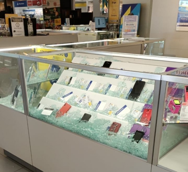 Asalto en tienda departamental &#039;Coppel&#039;, en Acatlipa