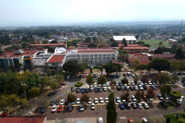 En el campus Chamilpa hay una subsede en la que se pueden estudiar otros idiomas. 