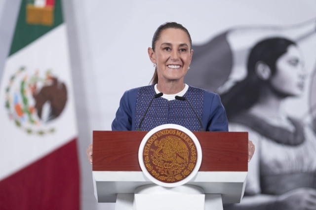 Sheinbaum considera &lsquo;curioso&rsquo; que Colosio Riojas busque gubernatura fuera de Nuevo Le&oacute;n