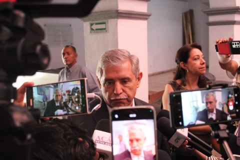 La presidenta de México, Claudia Sheinbaum, se enlazó vía remota con escuelas de la Ciudad de México, Morelos, Tabasco, Guerrero y Estado de México para dar el banderazo de salida a esta estrategia.