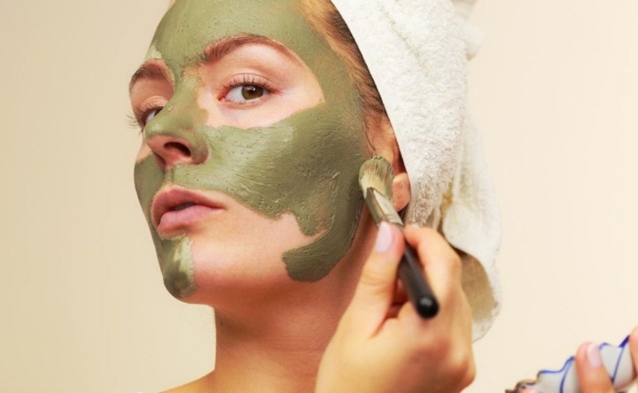 Mascarilla refrescante de té verde para contorno de ojos, reduce arrugas y ojeras