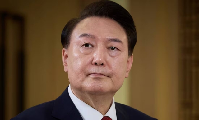 Yoon se niega a declarar mientras sus seguidores provocan disturbios