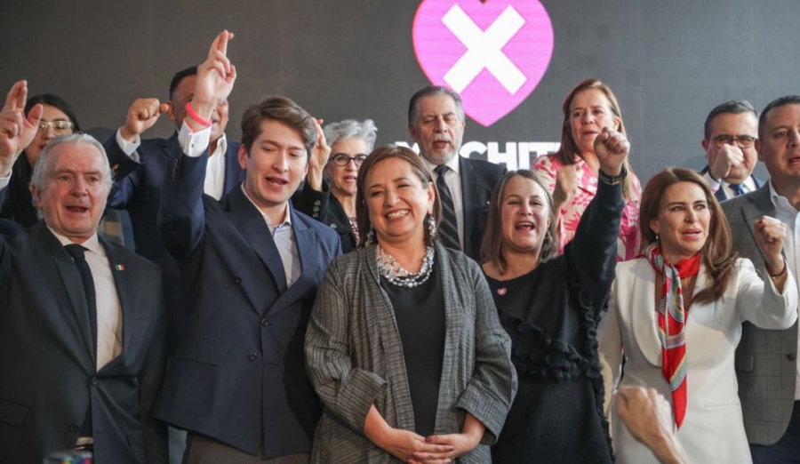 Xóchitl Gálvez presenta a su equipo de precampaña