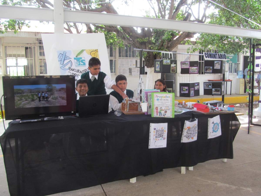 Los estudiantes mostraron soluciones a tres problemas que enfrentan de manera cotidiana en el aula, en la escuela y en la comunidad.