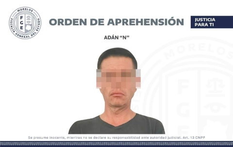 Intent&oacute; quemar un auto con una persona a bordo