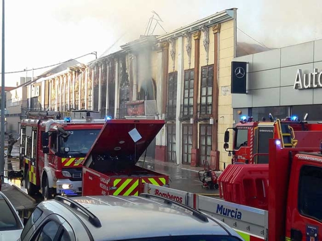 Incendio en discoteca de España deja 13 fallecidos