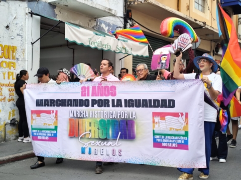 Realizan XXI Marcha Histórica por la Diversidad Sexual en Cuernavaca