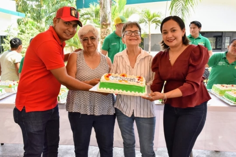 Celebra DIF Emiliano Zapata a las y los adultos mayores en su cumpleaños