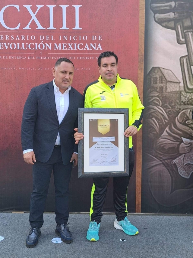 Alberto Miranda cerró el año con la conquista del Premio Estatal del Deporte 2023 en el rubro de entrenador.