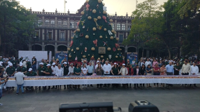 Tradici&oacute;n del corte de rosca de reyes, momento de uni&oacute;n familiar y cercan&iacute;a con la ciudadan&iacute;a: Gonz&aacute;lez Saravia