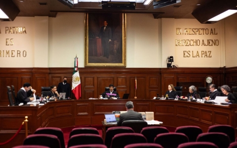 Corte aprueba por error criterio sobre pensiones de CFE y luego corrige