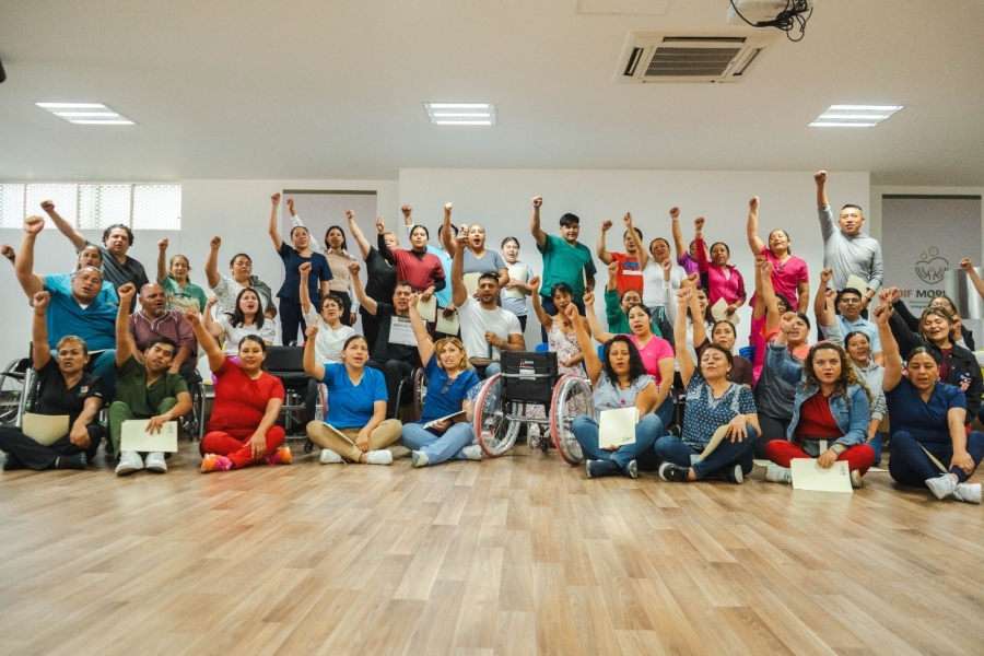 Capacita SEDIF a enfermeras y enfermeros en materia de inclusión