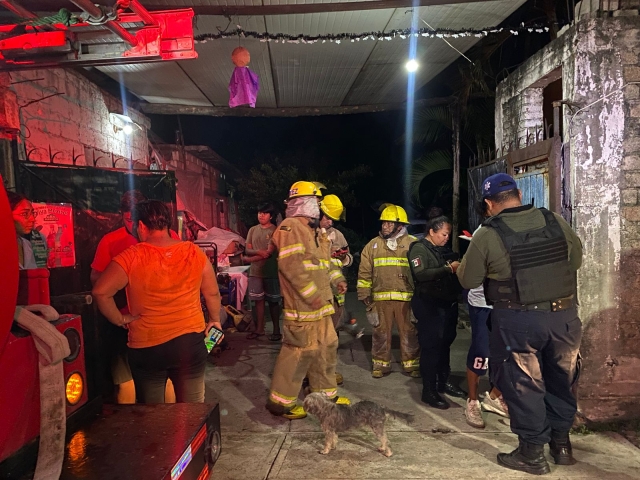 Recomiendan bomberos extremar precauciones con las ofrendas