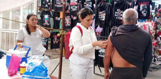 Refuerzan vacunaci&oacute;n contra el sarampi&oacute;n en Cuautla