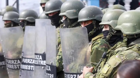 Al menos 17 reos mueren en prisi&oacute;n en Ecuador durante ri&ntilde;a