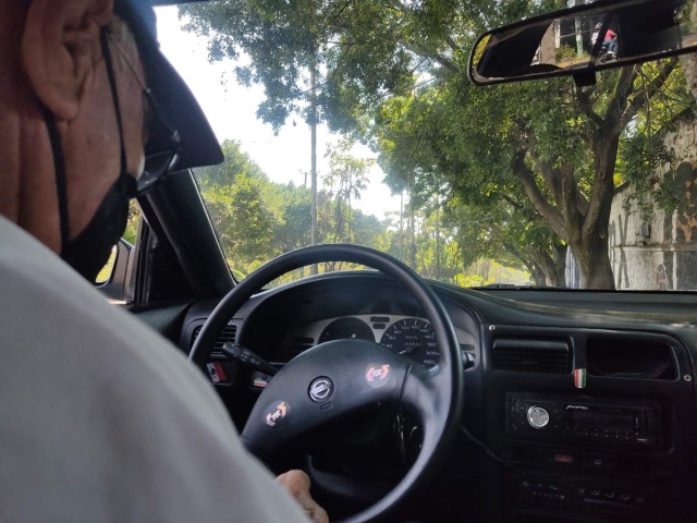 Su familia le pide que ya deje el taxi 