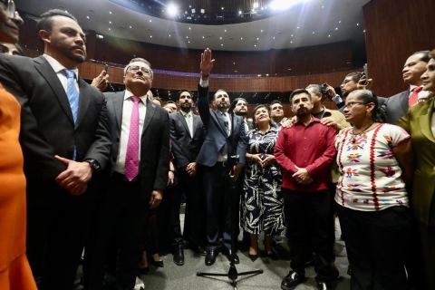 Diputados eligen a Aureliano Hern&aacute;ndez como nuevo titular de la ASF