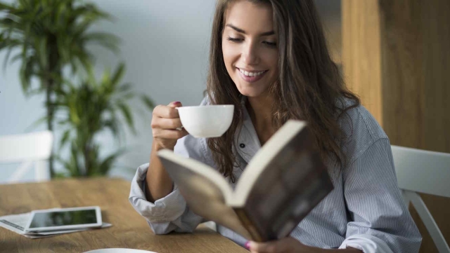 Descubre las voces femeninas en estos 5 nuevos libros imprescindibles