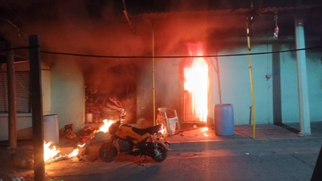 En semanas recientes, varios negocios han sido incendiados en Cuautla.