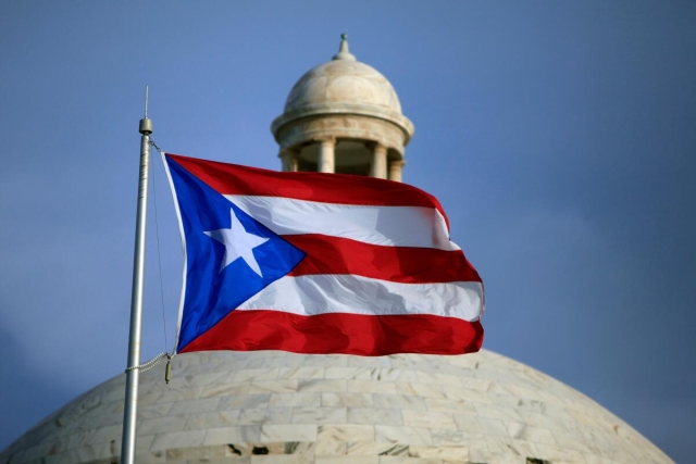 Puerto Rico aprueba ley que reconoce al no nacido como 'persona natural'