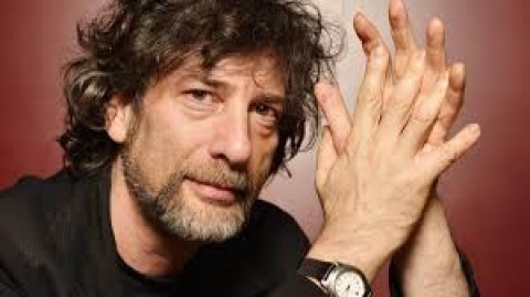Neil Gaiman enfrenta múltiples acusaciones de agresión sexual