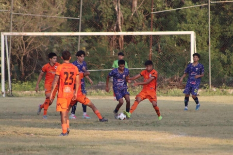 A pesar de que tuvieron el control del bal&oacute;n, los Caudillos de Morelos no lograron atinar a la porter&iacute;a del Cantera Coka, por lo que terminaron cayendo en su casa por marcador de 2-0.
