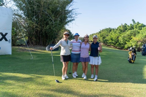 Entre las competidoras que salieron del hoyo 1 se ubicaron Georgina Day y Ana Velasco.