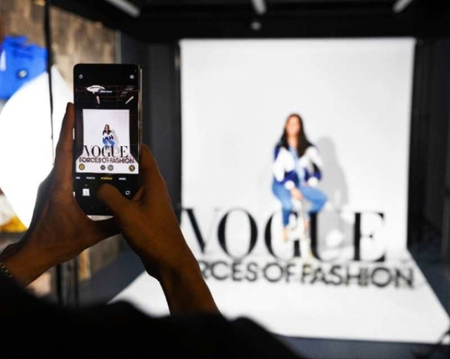 Utilizan celular OPPO para sesión fotográfica de VOGUE