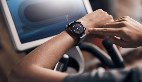 Nueva generación de dispositivos inteligentes que combinan salud, deporte y estilo