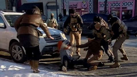 Enfermero muere tras disparos de agentes del ICE en Minneapolis