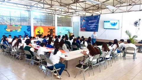 El programa recorrerá escuelas de todo el estado.