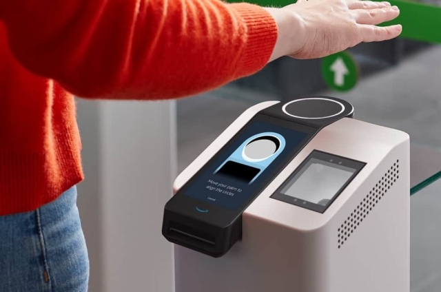 La era de la biometría: Amazon implementa pagos con la palma de la mano