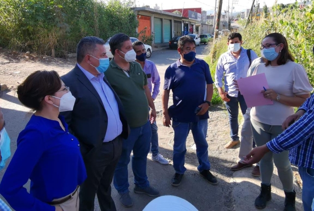 Visitan titulares de SAPAC y Ceagua la colonia Cerritos Barona