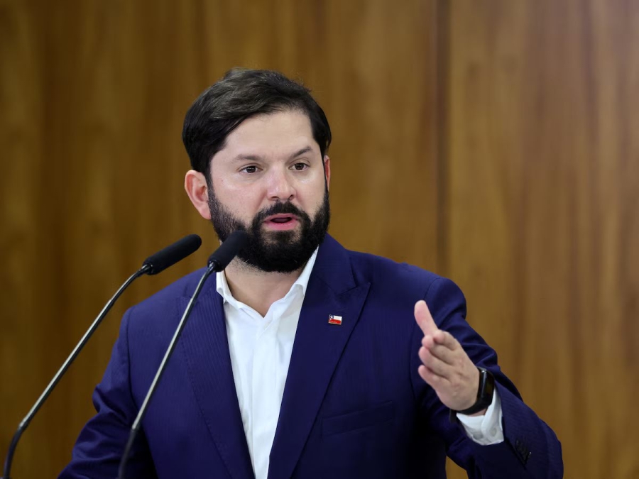 Boric anuncia reforma constitucional para reconocer a los pueblos indígenas de Chile