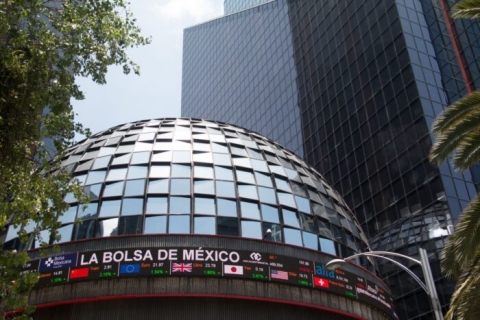 Peso mexicano cae, afectado por escalada entre EU, Irán e Israel