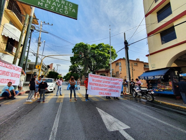 Enfurece a ambulantes que los regulen