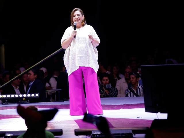 Xóchitl Gálvez regresaría al Senado a votar las reformas de AMLO