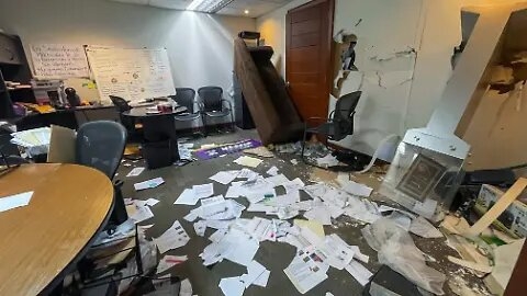 Manifestantes toman Palacio de Gobierno de Sinaloa tras asesinato de niños