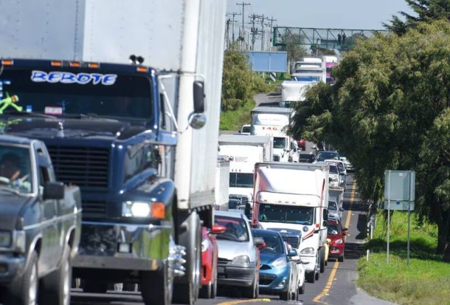 Transportistas anuncian paro nacional este 15 de febrero