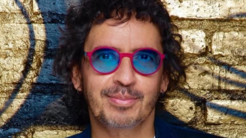 Caifanes rinde emotivo homenaje a Memo del Bosque durante concierto en Querétaro