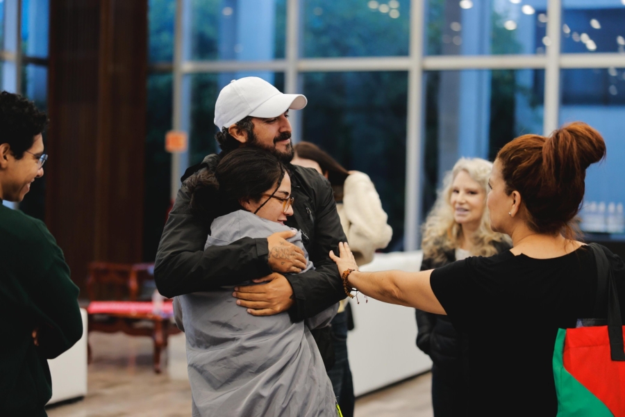 Llegan a CDMX mexicanos tripulantes de la flotilla Sumud