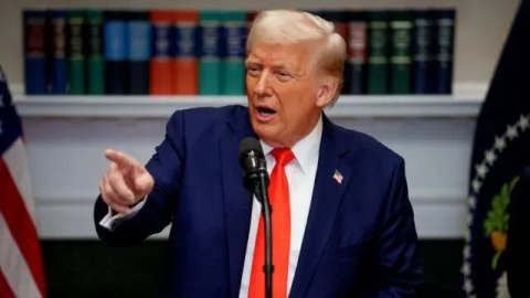 Trump suspende aranceles a Canadá y México por un mes bajo el T-MEC