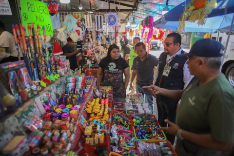 Refuerza CEPCM acciones preventivas por venta de pirotecnia en poblado de Ocotepec