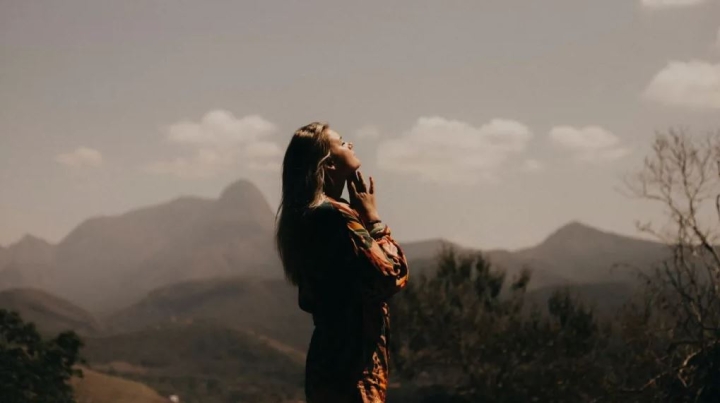 Hábitos de las personas que vibran en un nivel más alto de conciencia