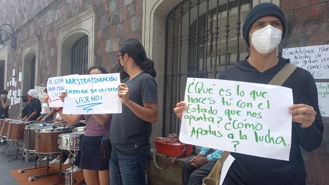 Estudiantes del CMA se manifiestan en STyC; demandan reinstalar a docentes
