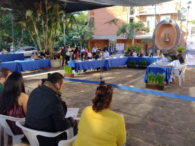 Autoridades y ciudadanos se congregaron en la plaza María Bonita del barrio de Gualupita. 
