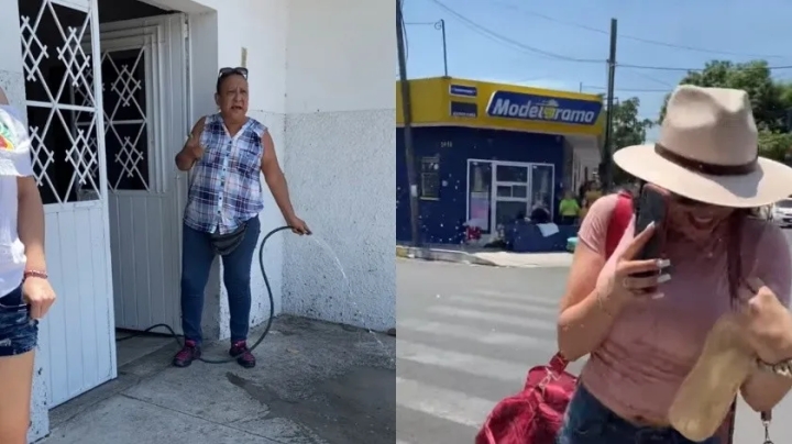 Señora moja a personas que se paran bajo la sombra de un árbol porque la banqueta &quot;es de su propiedad&quot;