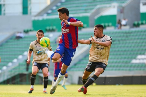 Aunque buscó de todas las formas posibles, el equipo azulgrana no logró atinar ningún gol en la portería de los Mineros de Zacatecas.
